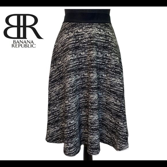BANANA Republic NWOT black white circle skater skirt size 2 - Picture 1 of 12